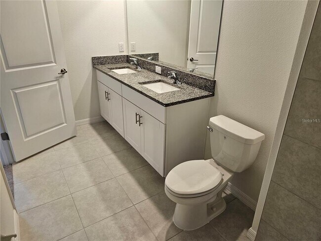 Building Photo - 8309 Crescent Oaks Dr