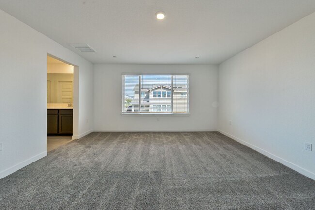 Building Photo - Brand-New 4BR Home with Solar in Rancho Co...