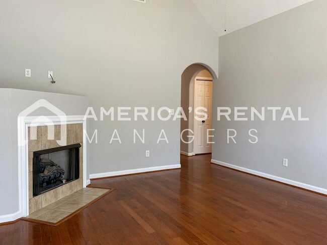 Building Photo - Townhome for Rent in Bessemer!  View with 48 Hours Notice!