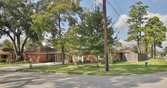 Building Photo - 2002 Nina Lee Ln