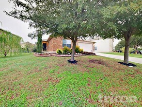 Building Photo - 5002 Braden Gate