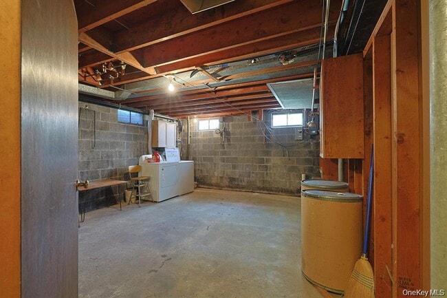 Building Photo - 515 High St
