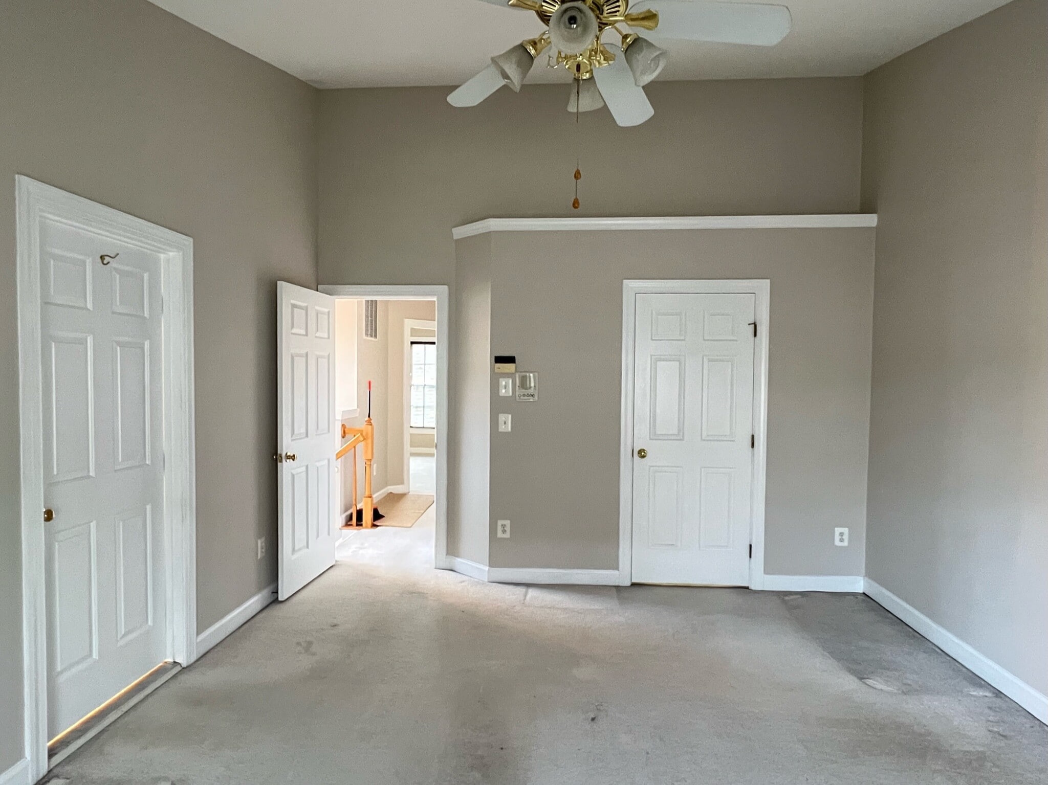 Building Photo - 945 Harrison Cir