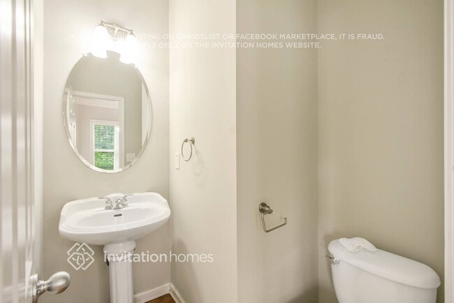 Building Photo - 2507 Brentford Pl