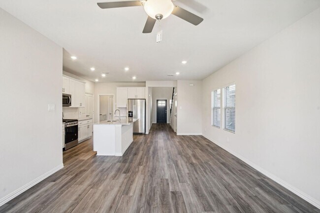 Building Photo - Spacious 4-Bedroom McKinney Home with Community Pool & Park