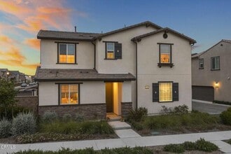 Building Photo - 553 Limoneira Ln