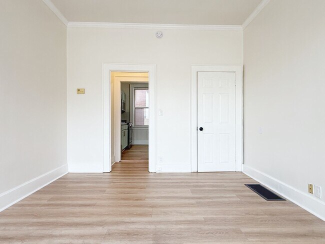 Building Photo - 313-313 NW Martin Luther King Jr Blvd