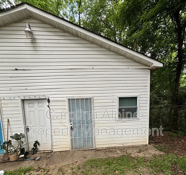 Primary Photo - 2512 Finchley Dr
