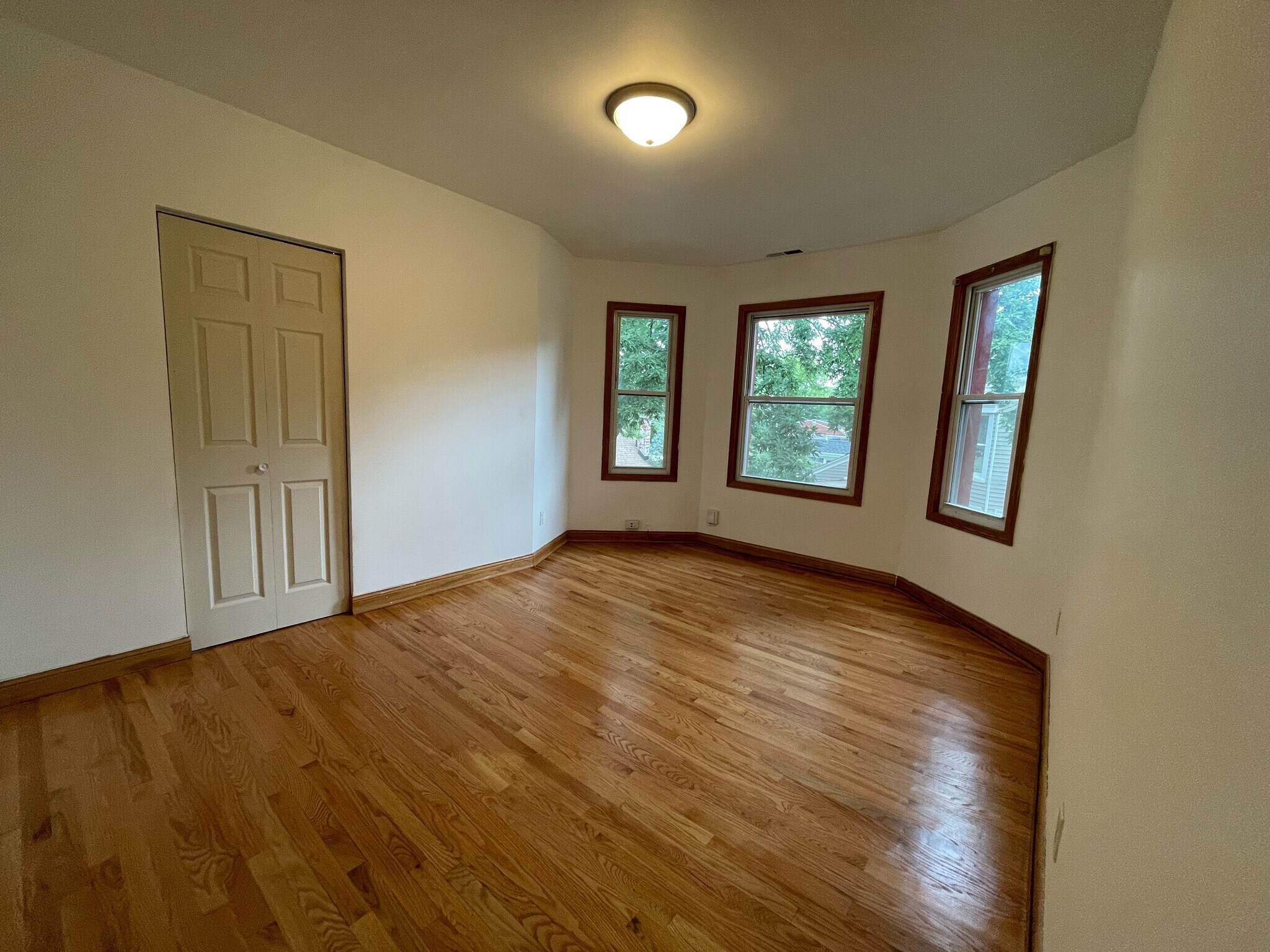 bedroom - 240 Sawyer Ave