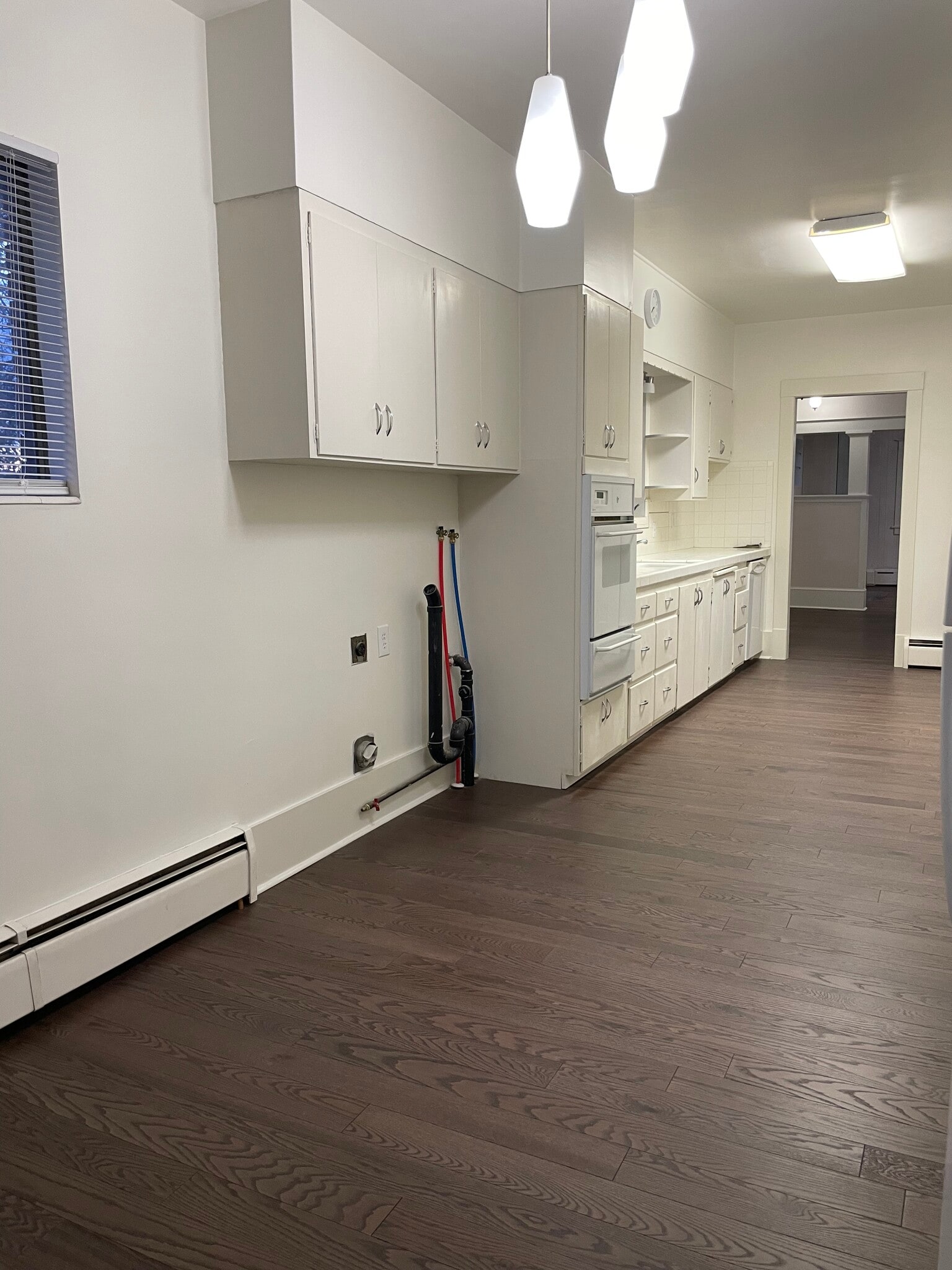 Building Photo - 264 E 4800 S