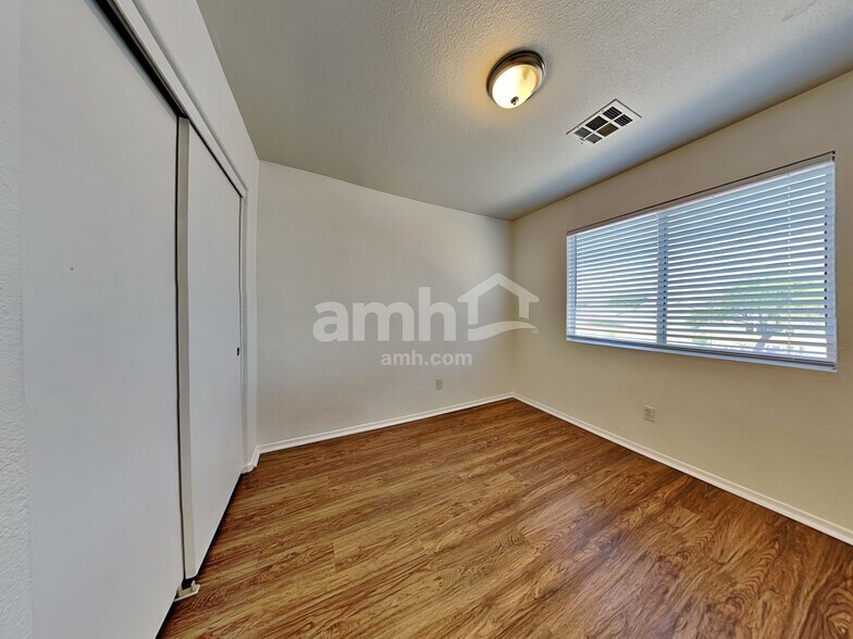 Building Photo - 2014 N 104th Ave