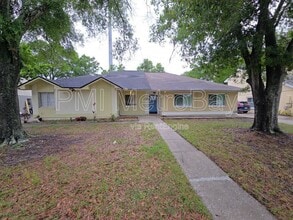 Building Photo - 3306 Laurel Dale Dr