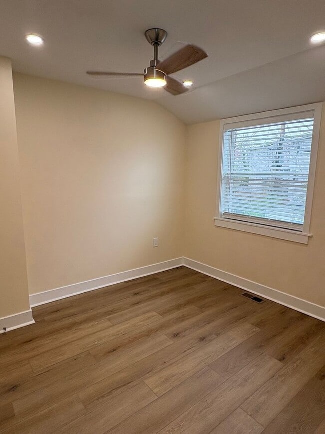 Building Photo - Beautifully Rebuilt Three Bedroom Duplex Near Four Mile Run and I-395