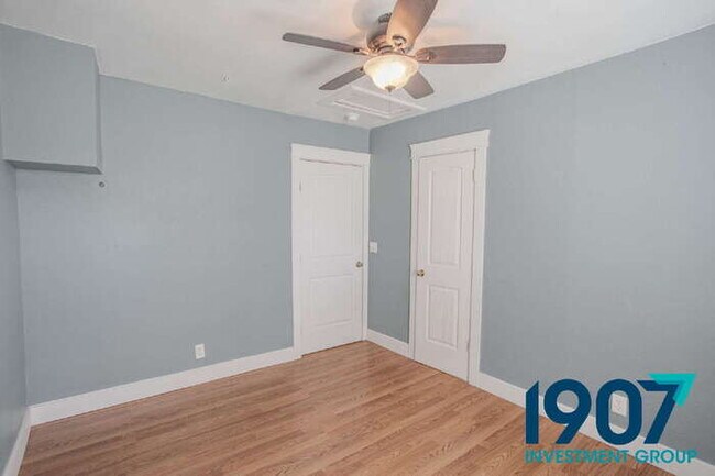 Building Photo - Spacious Rural Retreat in Norman with Open...