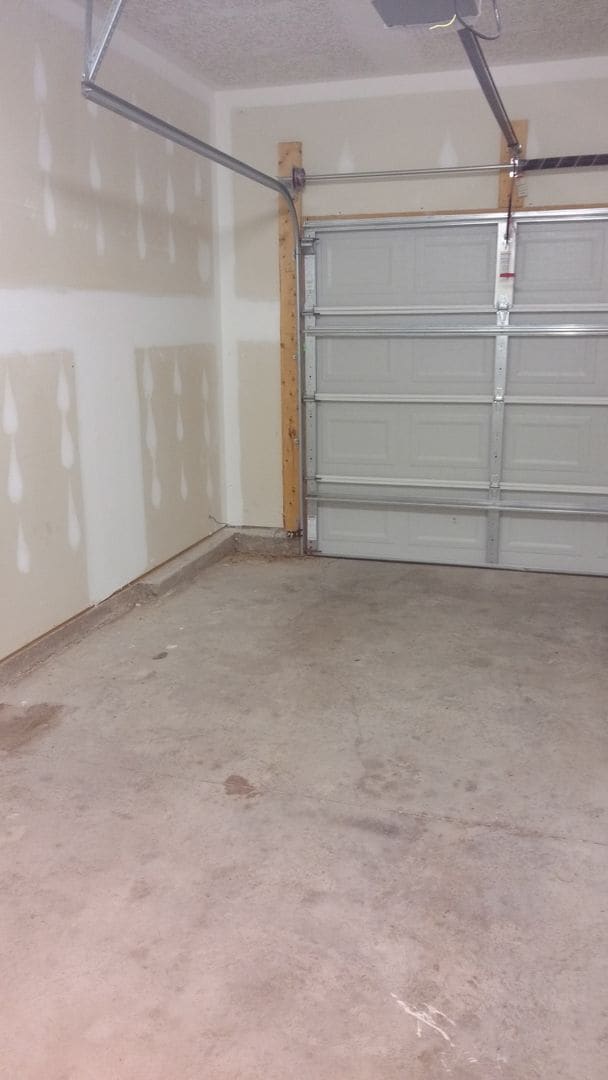 Building Photo - Best Value in the Area!!! Pet Friendly