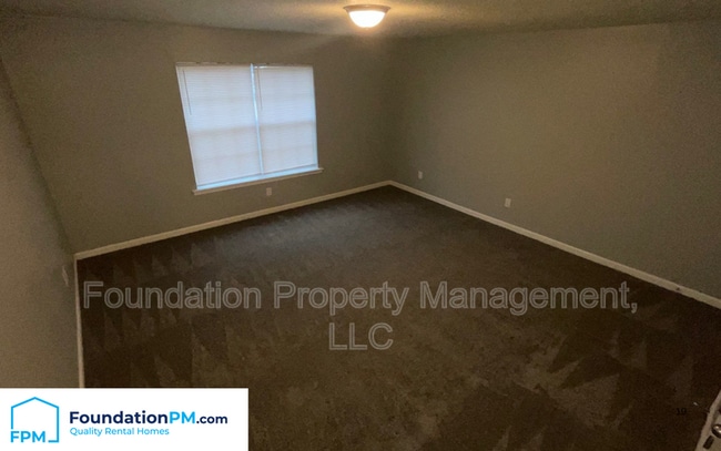 Building Photo - 2100 Vollintine Ave