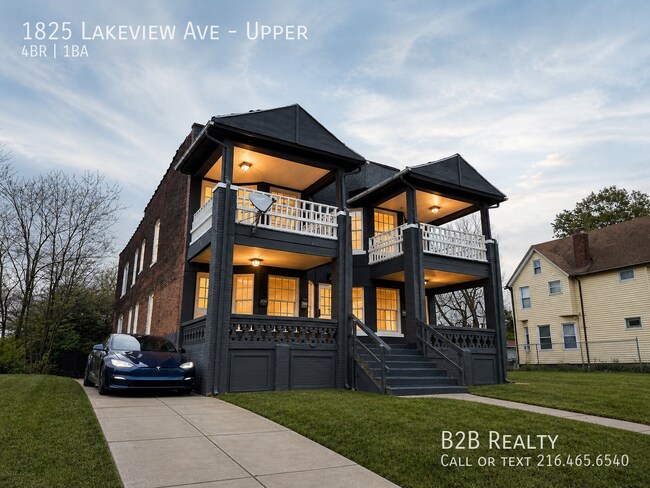 Building Photo - 1825 Lakeview Rd