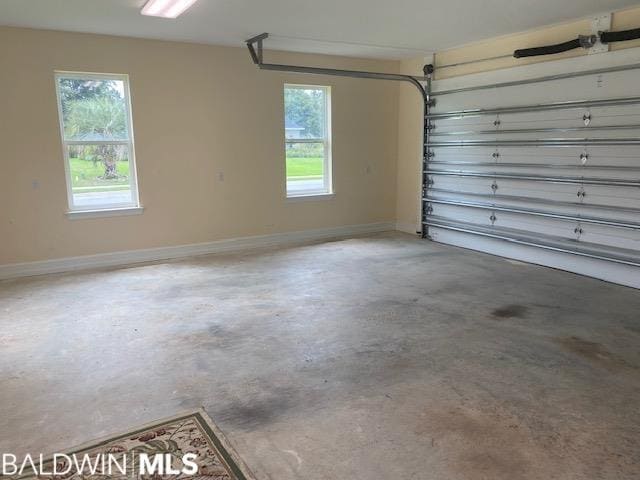 Building Photo - 205 S Tee Dr