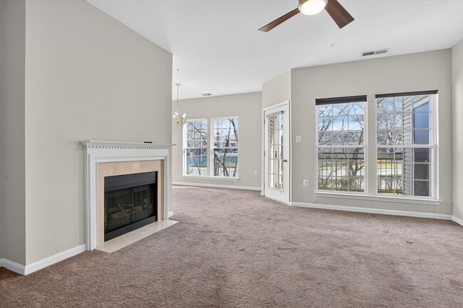 Building Photo - 4138 Fountainside Ln