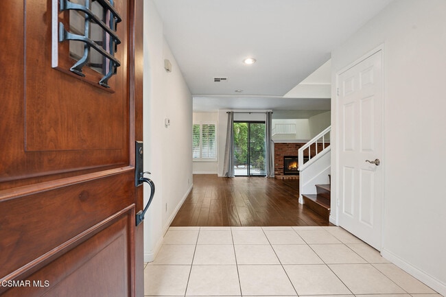 Building Photo - 29723 Strawberry Hill Dr