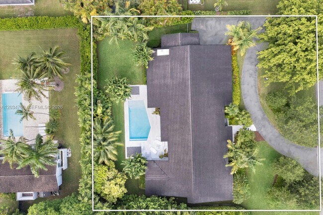 Building Photo - 5780 Las Palmas Dr