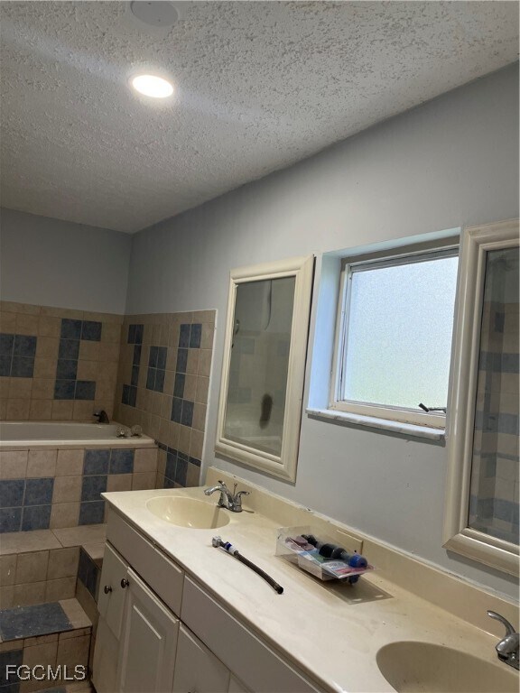 Building Photo - 1837 Marina Cir