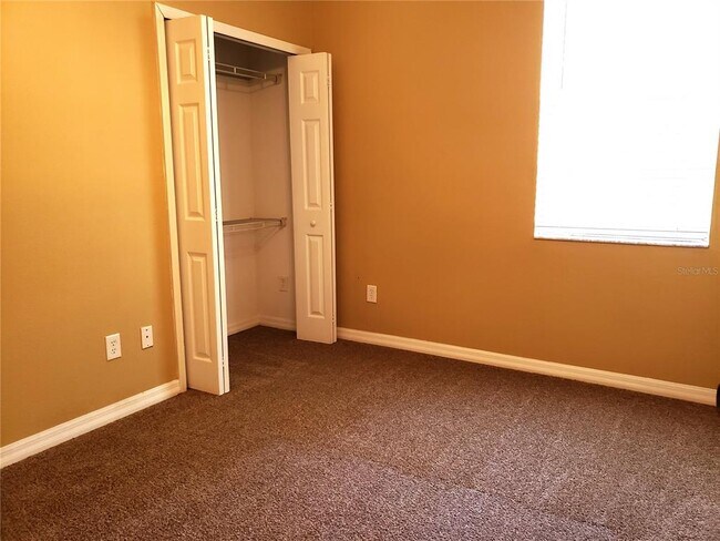 Building Photo - 3658 Oakdale Cir