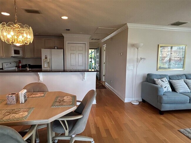 Building Photo - 608 Yardarm Dr