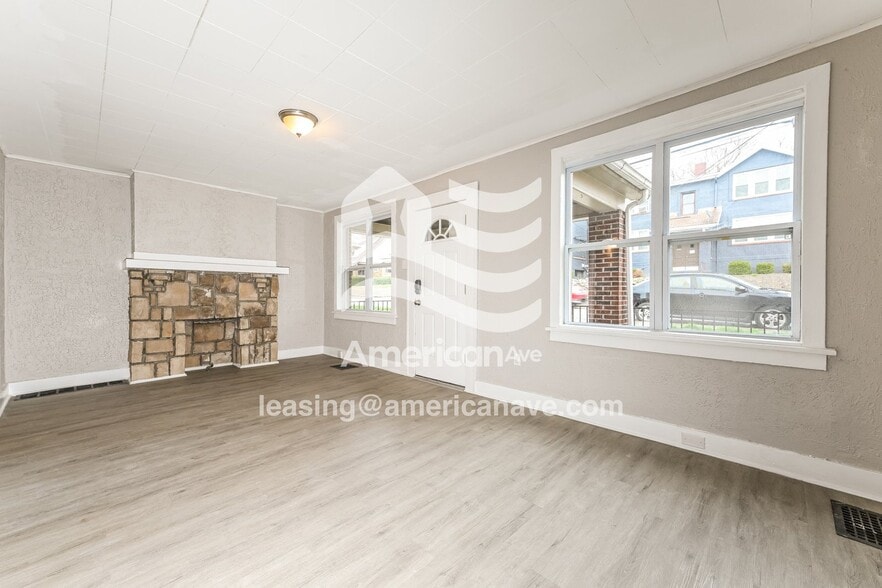 Building Photo - 1221 McNeilly Ave