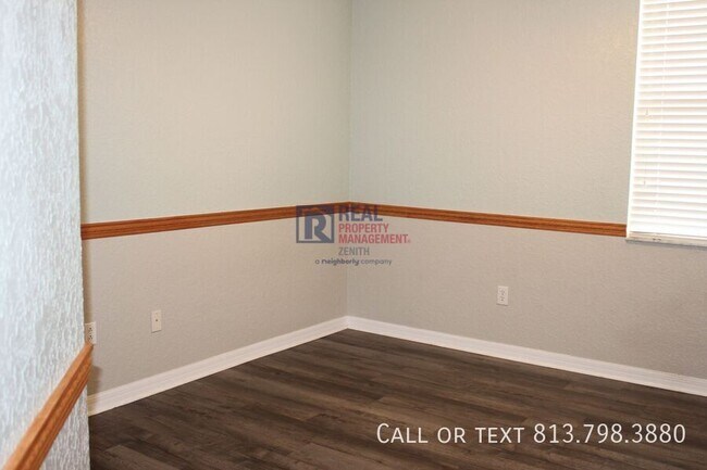 Building Photo - 1415 Summergate Dr