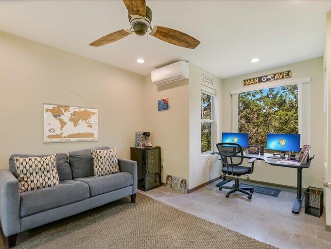 Building Photo - 7603 Bellflower Cove