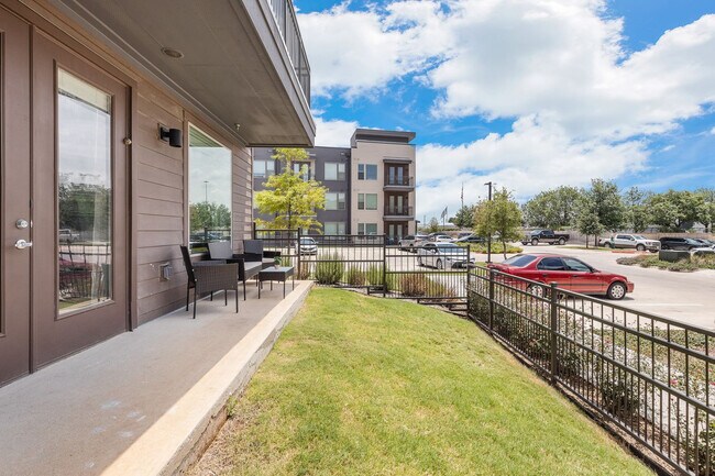 Building Photo - 10820 S I-35 Frontage Rd