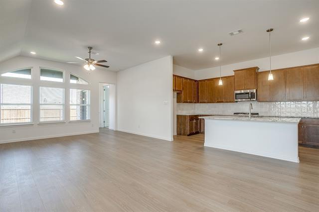 Building Photo - 909 Schuberts Rd