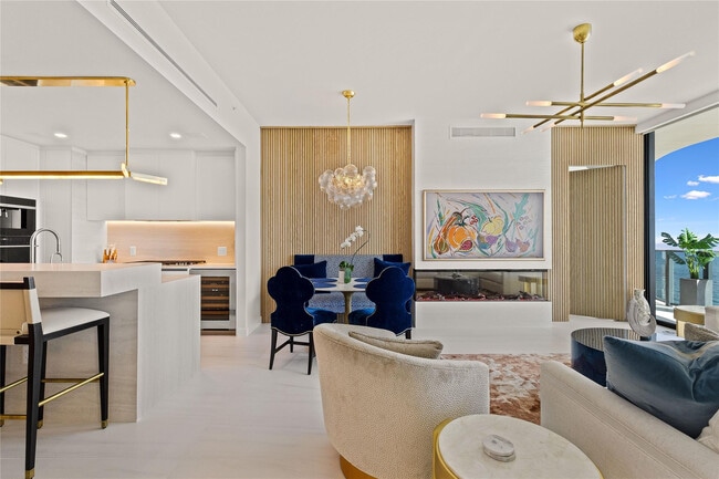 Building Photo - 900 N Ocean Blvd