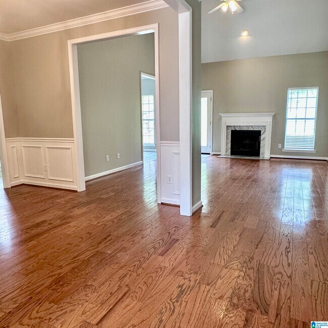 Building Photo - 821 Savannah Ln