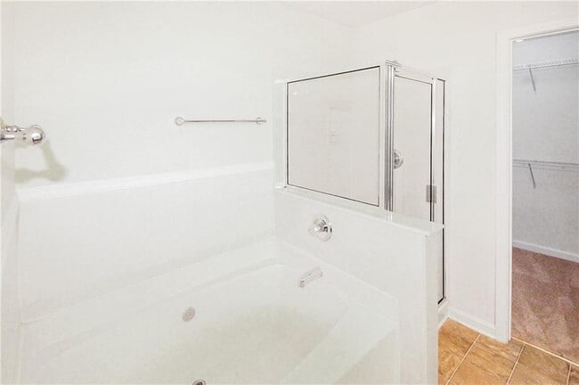 Building Photo - 3893 Grovemont Pl