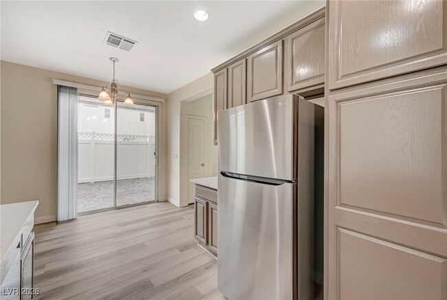 Building Photo - 10408 September Flower St