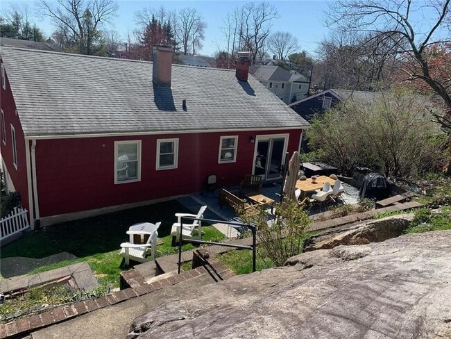Building Photo - 36 Sherwood Dr