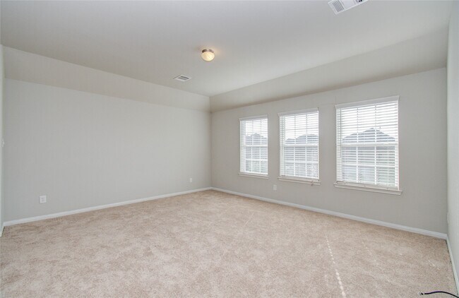 Building Photo - 24938 Pavarotti Pl