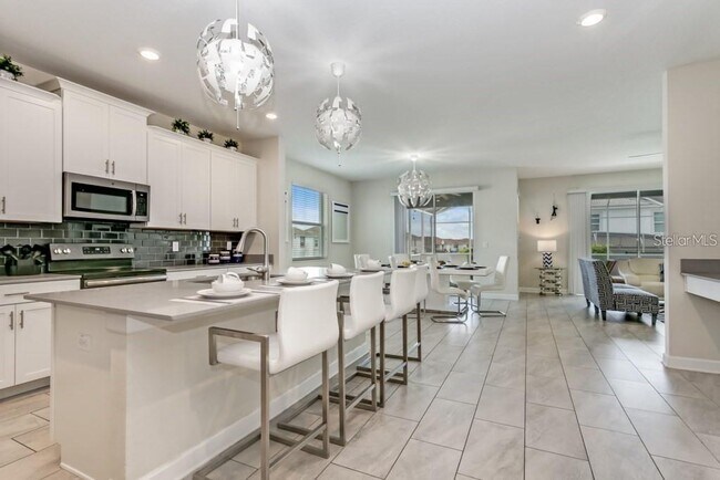 Building Photo - 1561 Flange Dr