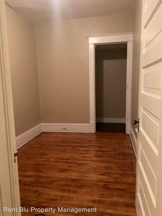 Building Photo - 509-511 Wealthy St SW