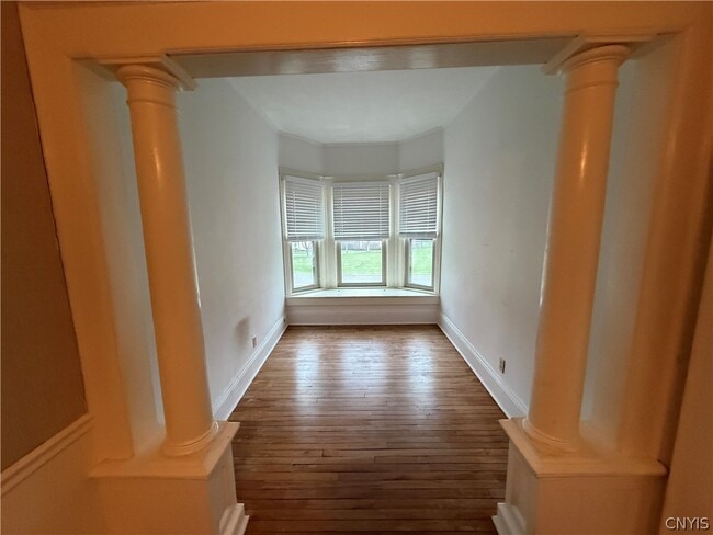 Building Photo - 5148 Highbridge St