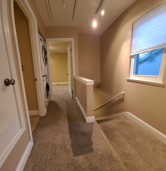 Building Photo - 788 Center Ave