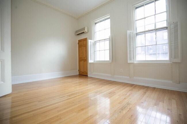 Building Photo - 1814 Spruce St