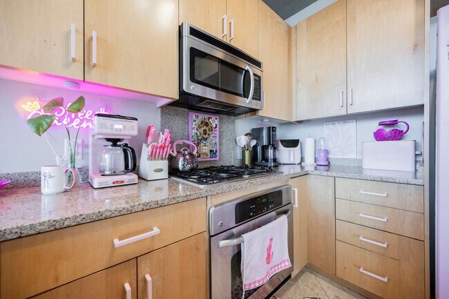 Building Photo - Arts District- Downtown Las Vegas~Luxury furnished condo now available!