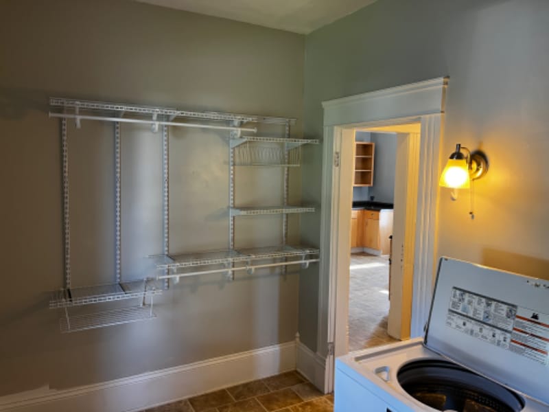 Building Photo - 900 Stilwell Ave