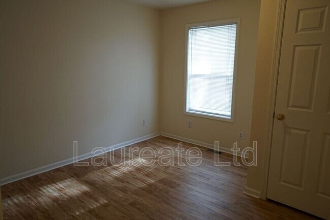 Building Photo - 6062 E 62nd Ave