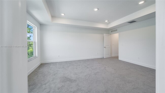Building Photo - 241 Preserve Trl N
