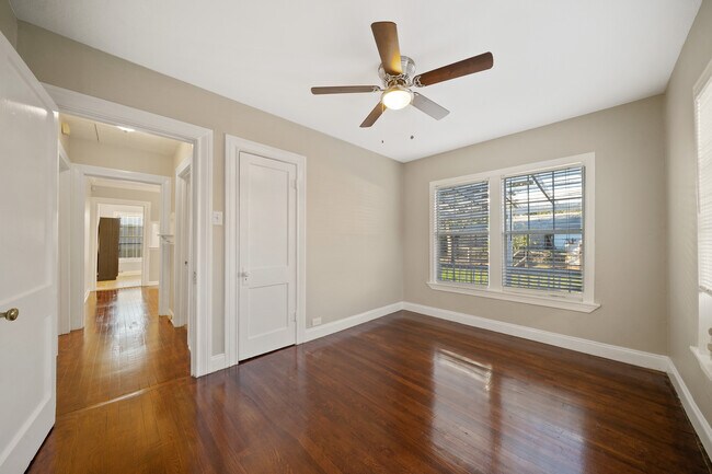 Building Photo - 103 Cosgrove St