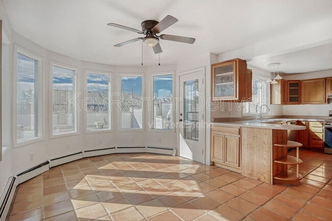 Building Photo - 990 Beech St